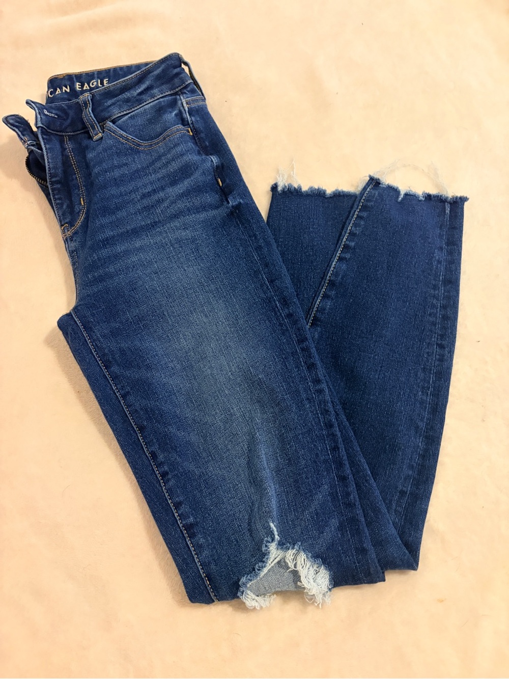American Eagle Skinny Jeans 👖🦋